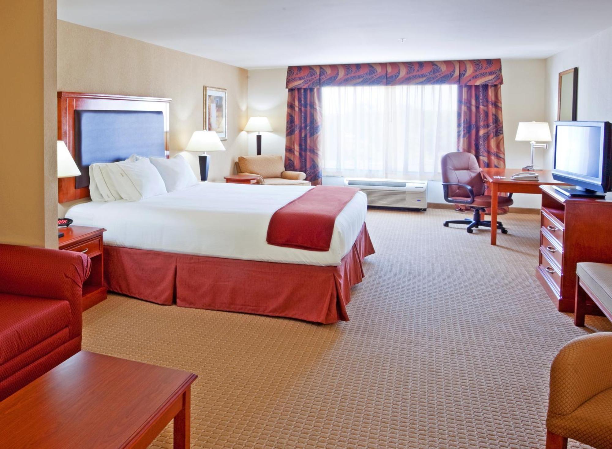 Holiday Inn Express & Suites Albany Airport Area - Latham By Ihg Exterior photo